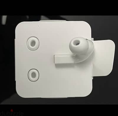Airpods Pro 2 usb c  right side only (فردة يمين ايربودز برو ٢ تايب سى)