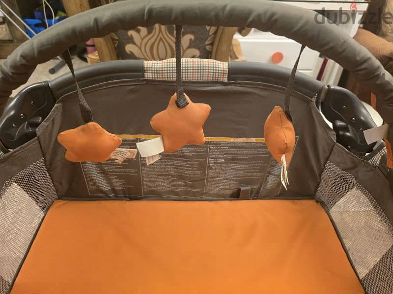 Graco Pack'Play bed 4