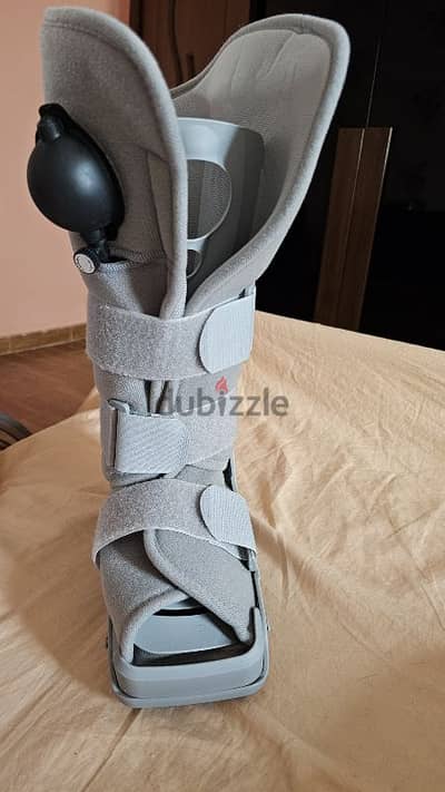 Air boots لإعادة التأهيل بعد إصابات وعمليات الساق والكاحل