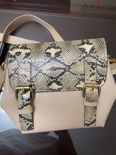 new bag never used شنطه للبيع