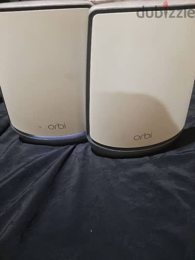 Orbi Netgear AX6000 WiFi 6 راوتر Mesh RBR850 + RBS850 شبه جديد