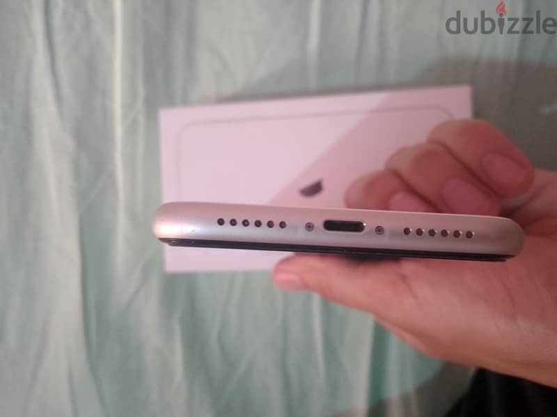 iPhone 11 2