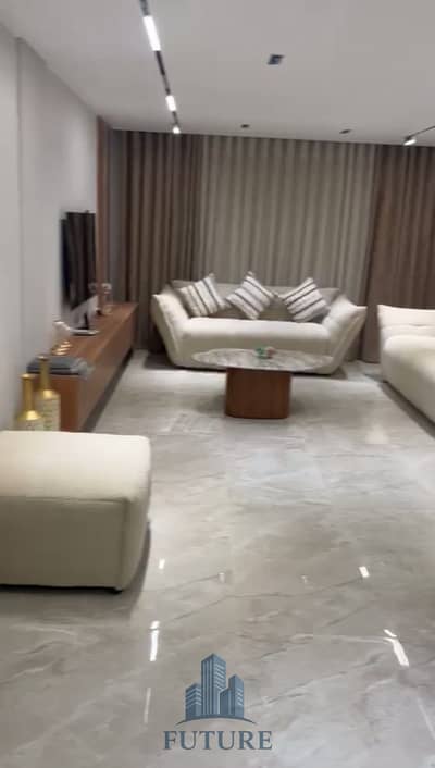 Luxurious apartment for daily and monthly rent on a main street in the Hunting Club area