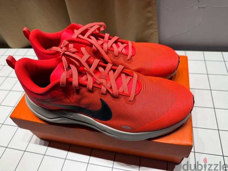 Nike Downshifter 12 Crimson 2