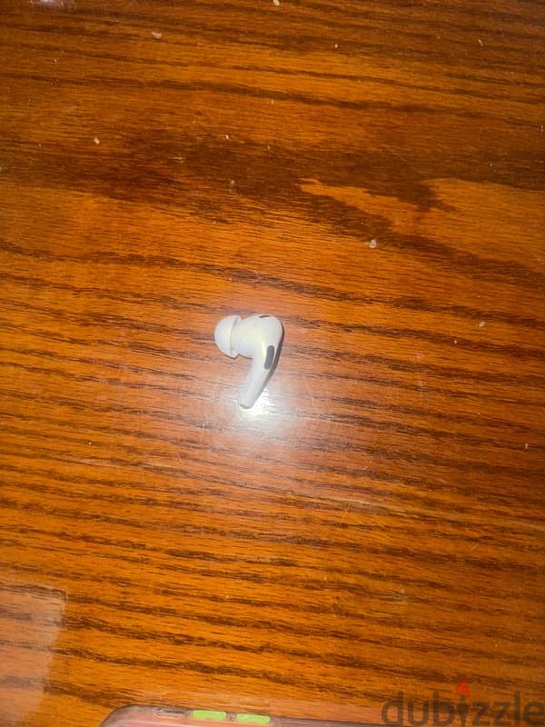 AirPods pro 2 left earbud type c فردة 2