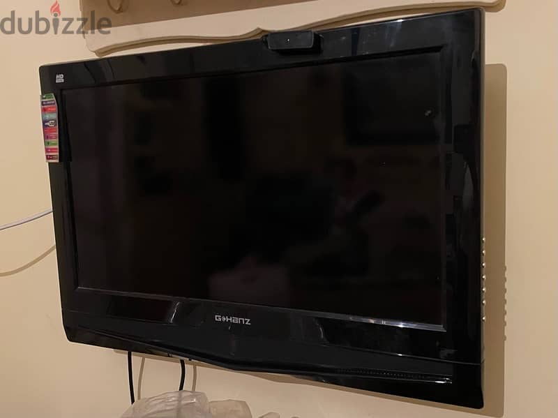 LCD TELEVISION 1