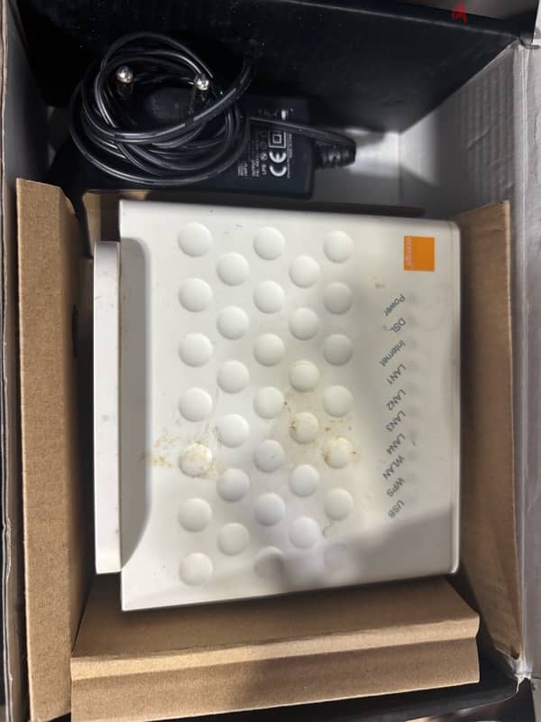 router tp link and router orange 2