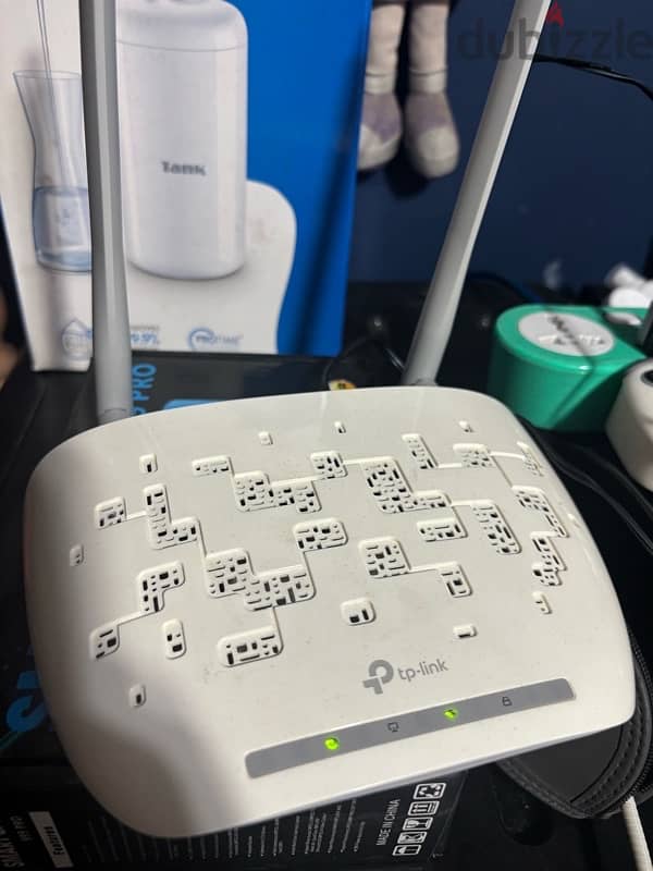router tp link and router orange 7