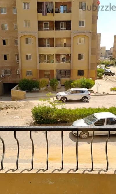 شقة للإيجار بحدائق أكتوبر