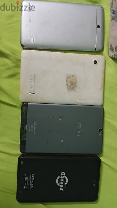 ٤ تاب للبيع بسعر لقطه
