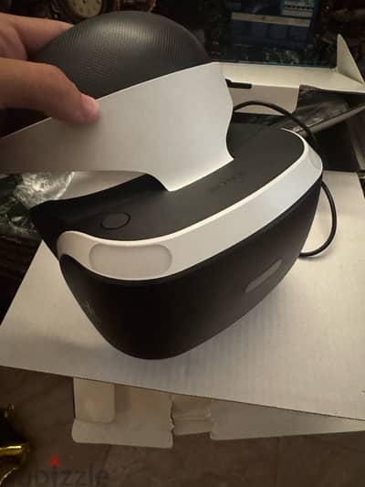 ps4 vr  زيرو متلمسش ولا اتلعب بيها فتحت العلبه بس علشان الجمارك