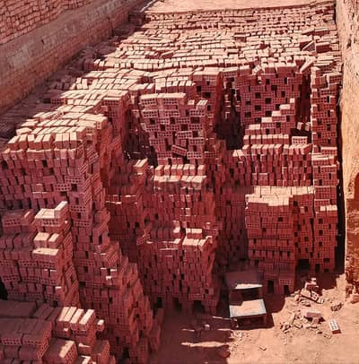 طوب طفلي احمر عالي الجودة
