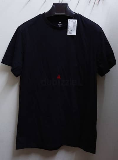 تيشيرت H&M جديد بالتيكيت مقاس ميديام H&M Regular Fit TSHIRT