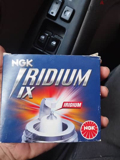 car Spark plugs بوچيهات ( شمعات إشعال )