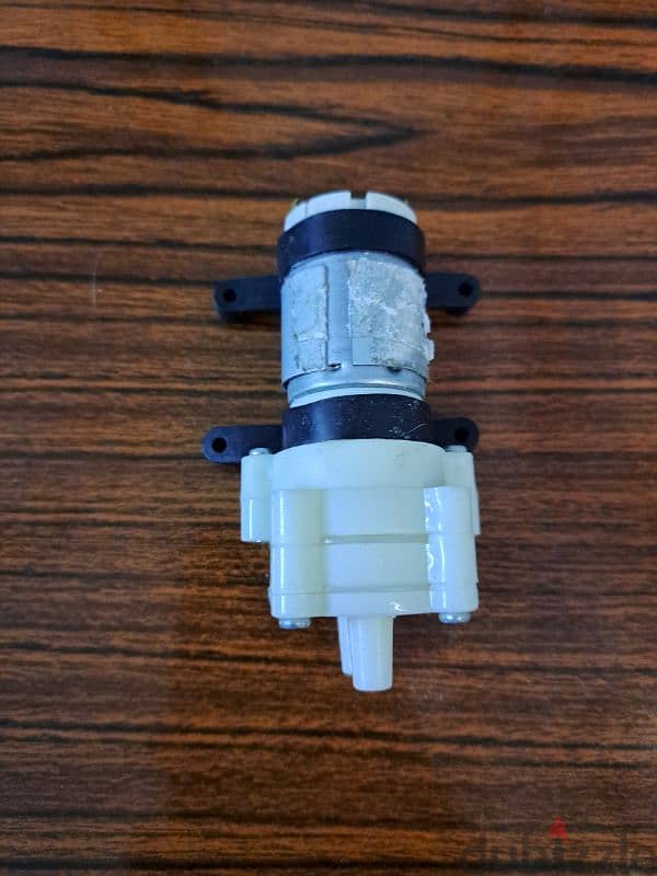 water pump 12v 1
