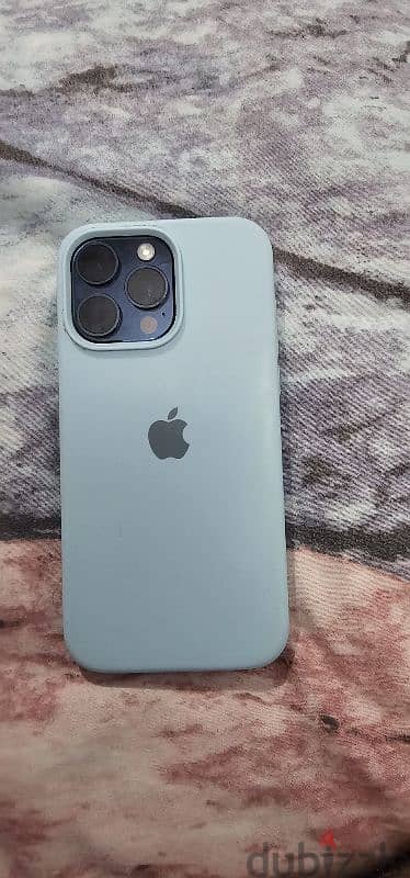 iPhone 15 pro max 3