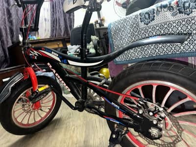 عجلة bmx