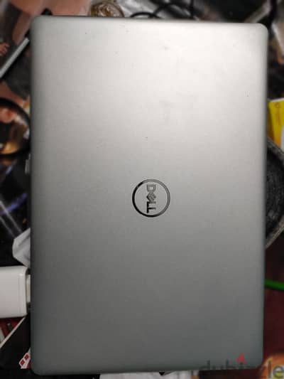 لاب توب Dell بحالة ممتازة ، معاه الشاحن. والكارتونة