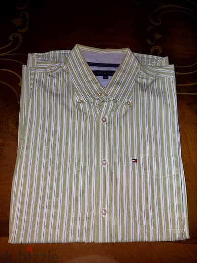 tommy hilfiger original shirt size M/L from France