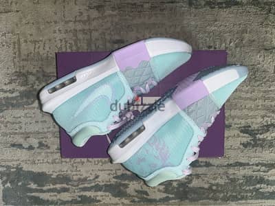 Nike Lebron Witness XVIII (basketball shoes)