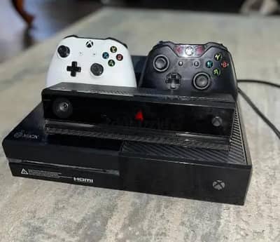Xbox One + 2 controllers + Kinect+ 8 games