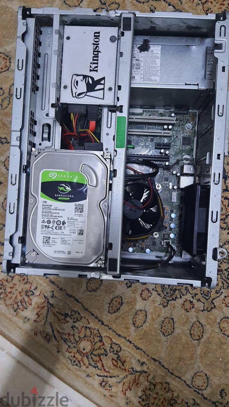 HP PRO DESK 600G4 1