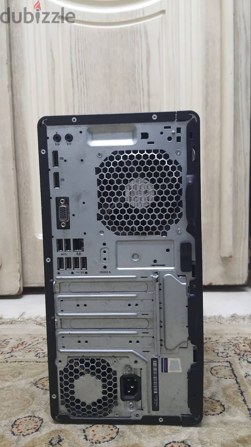 HP PRO DESK 600G4 2