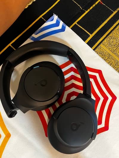 Headphones soundcore q11i / هيد فونز رأعه