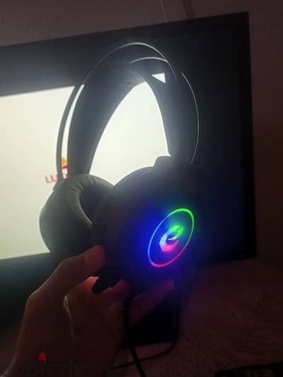 HEADPHONE GAMING