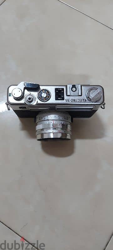 كاميرا أنتيكة Yashica Electro 35 GSN أصلية - تحفة لهواة التصوير والتحف