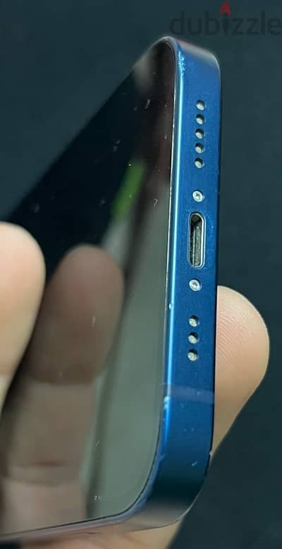 iphone 12    128GB.   87% waterproof