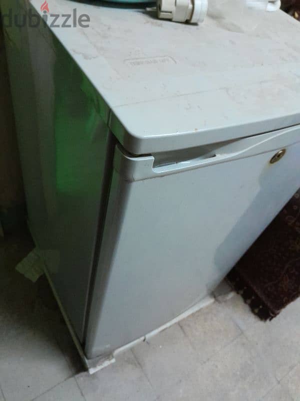 تلاجة مينى للغرف 6