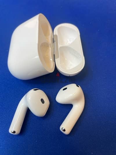 Apple AirPods 4