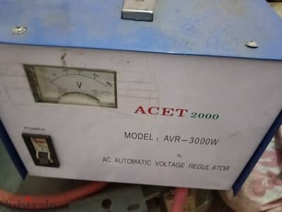 للبيع: مثبت جهد أوتوماتيكي AVR‑3000W Servo – جديد لم يُستخدم