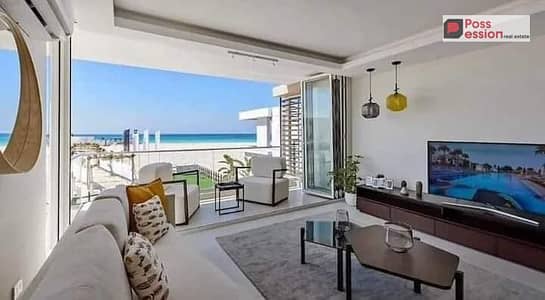 Chalet for sale, area 225 m, 3 rooms, immediate delivery, finished with air conditioning and kitchen in Direction White Compound, North Coast