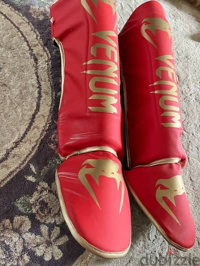 Venum Shinguards
