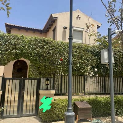 فيلا مميزة للبيع في كومباوند ميفيدا سعر مميز جدا استلام فوري تشطيب سوبرلوكس  400 م + 240 م لاندسكيب فيو