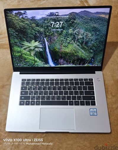 Huawei laptop mate book d14