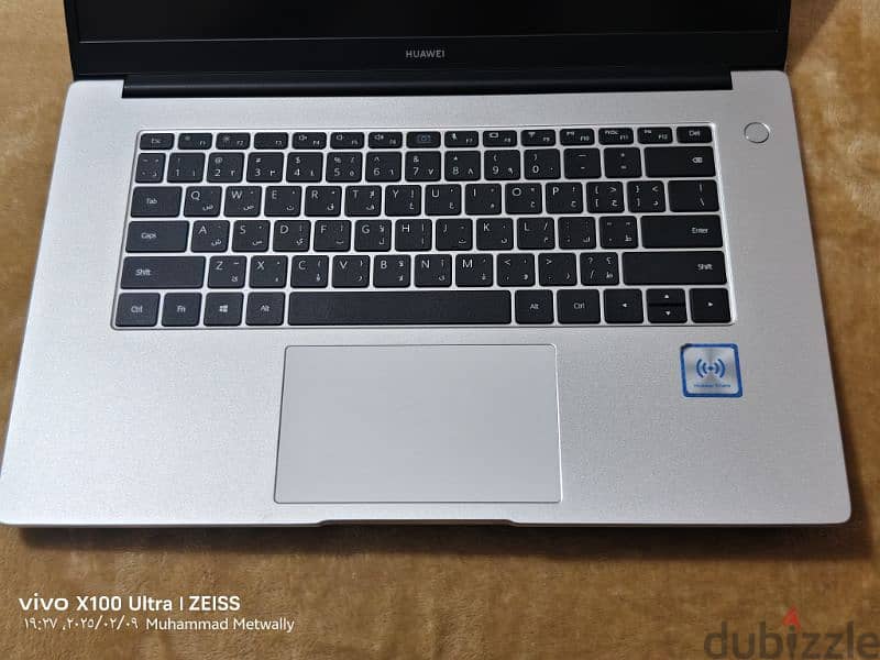 Huawei laptop mate book d14 4