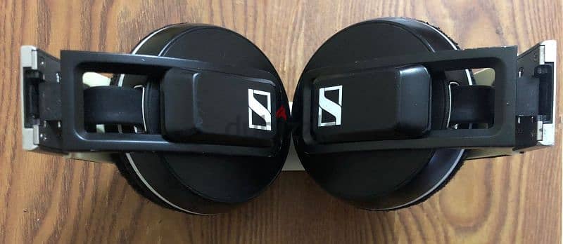 Sennheiser Urbanite XL Wireless 8