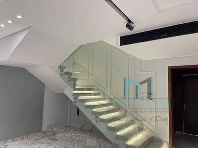 فيلا توين هاوس متشطبهة باعلى جوده موقع مميز جاهزة للسكن  فى افضل كمبوند ف العاصمه الادارية