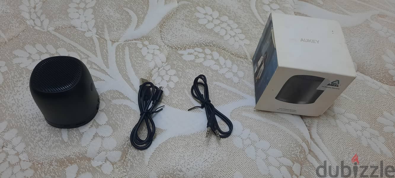 صب اصلى AUKEY 1