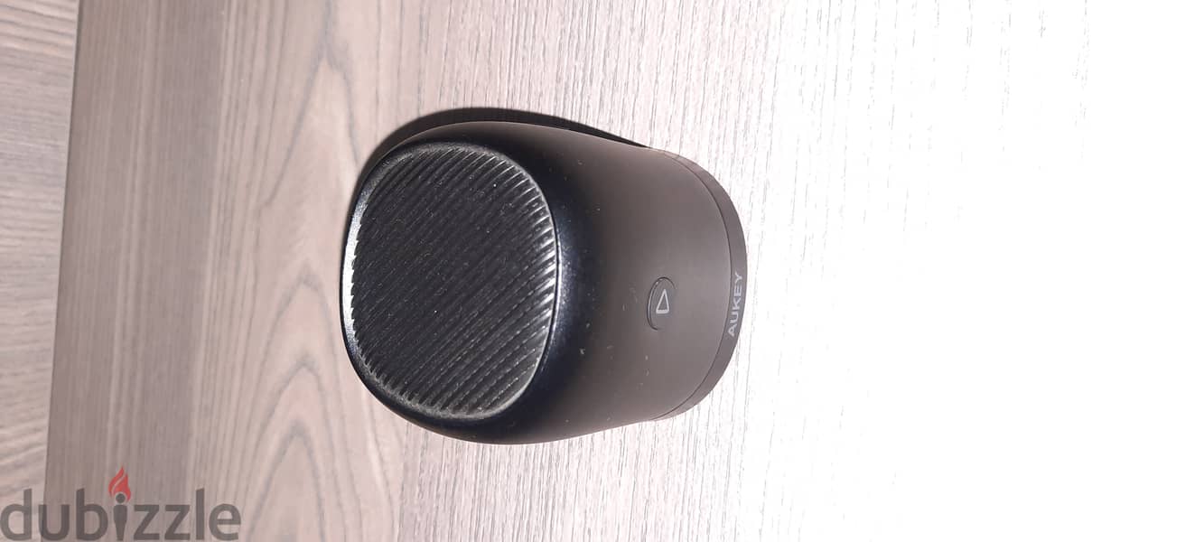 صب اصلى AUKEY 2