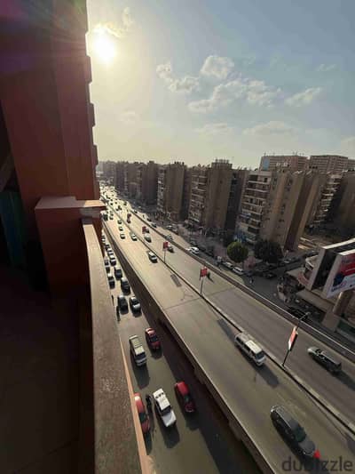 مكتب للايجار بابراج دلتا ستارز 350م بالديكورات والتكييفات علي شارع رئيسي