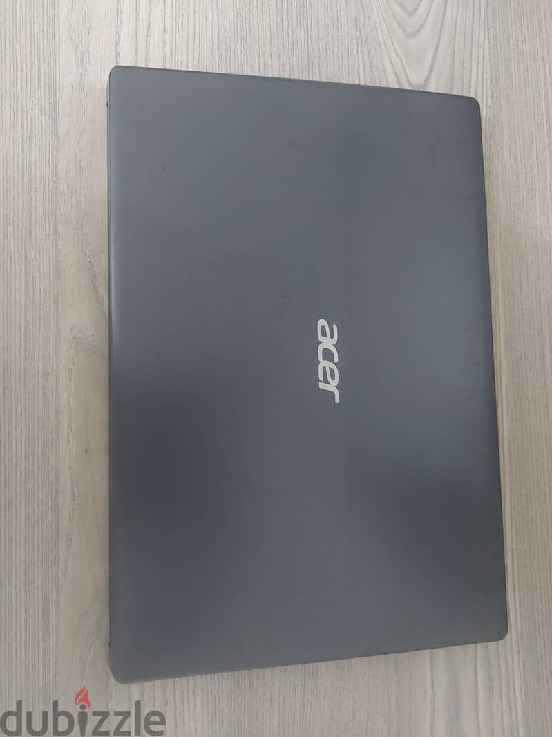 acer Aspire A315-55 3