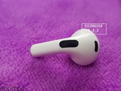 فرده شمال Airpods 3 استعمال ايام مكملتش شهر بدون خدش واحد