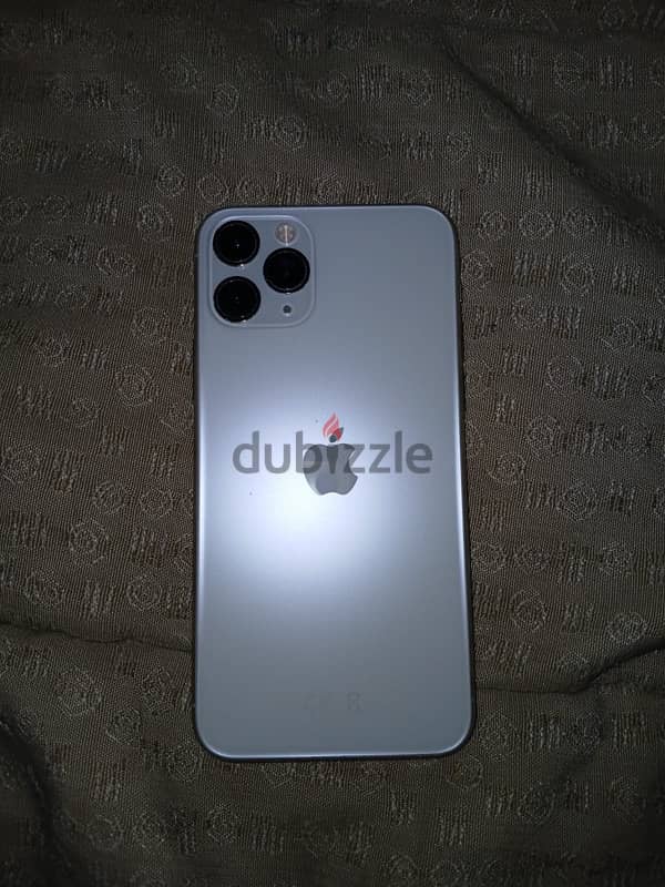 Iphon 11 Pro-White 2