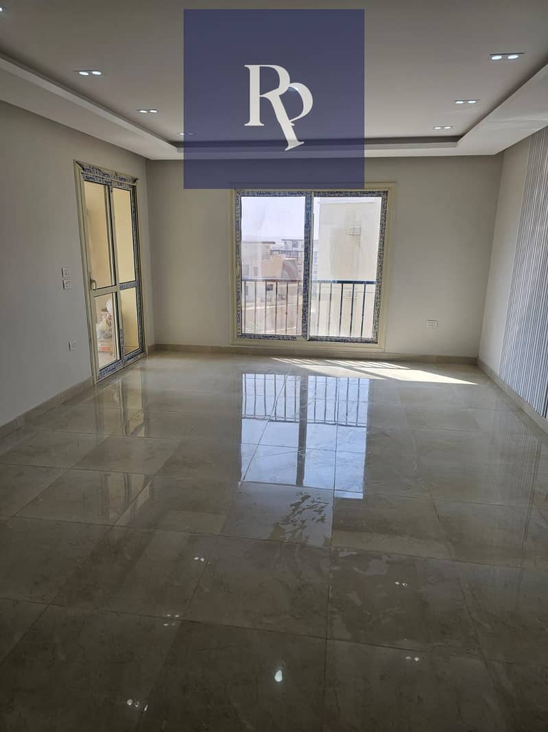 ٢ غرف النوم ١٠٥ متر شقة للايجار ١٧٬٠٠٠ جنيه في Sarai, Mostakbal City