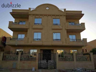 بدروم بالكامل للبيييع 600 متر في البنفسج فيلات ارقي مناطق التجمع