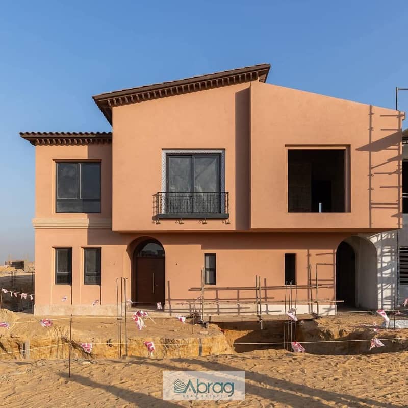 5 Bedrooms 220 sq.M Townhouse for sale 15,750,000 EGP in Village West Compound, Sheikh Zayed